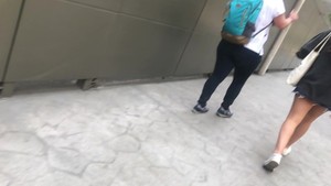 Mature babe is not wearing any panties during her weekend tour all over the city