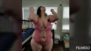 Watch brunette BBW Nichole excitingly undressing and hotly posing